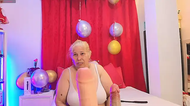 girl_amada's cam snapshot