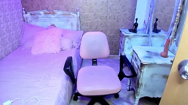 Sara_clk's cam snapshot