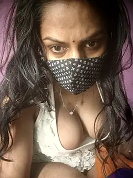 larahotg's cam snapshot