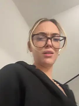 zoeypink's cam snapshot