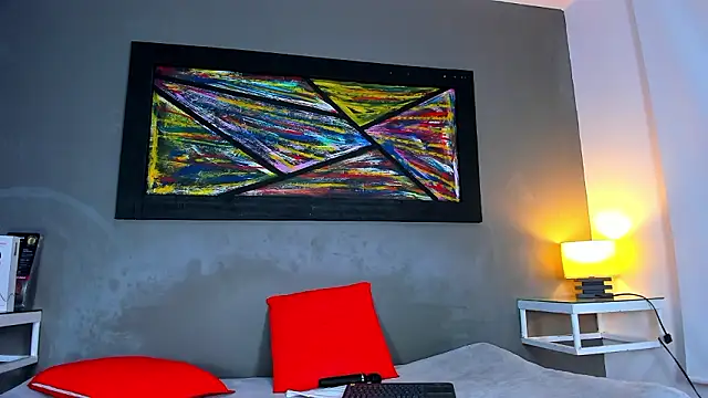 Charlotte_curvy_'s cam snapshot