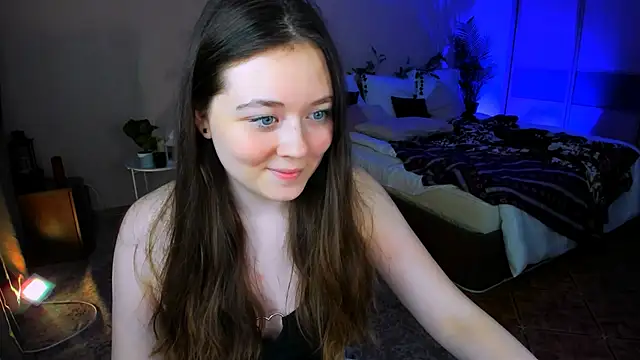 AlluringLookk's cam snapshot