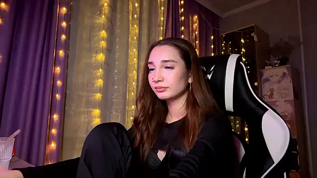 HollyPaw's cam snapshot