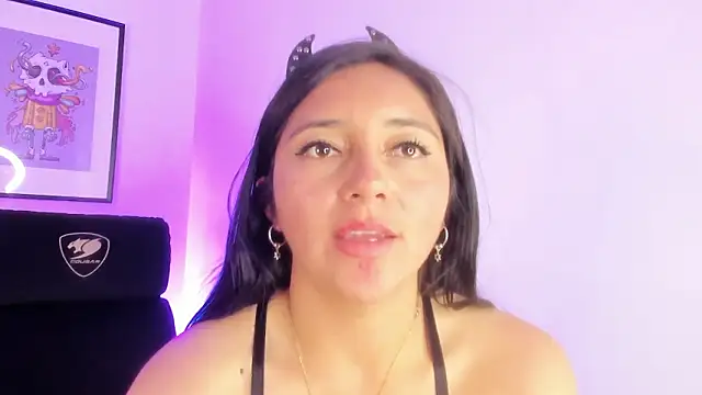 Mara_Wolf01's cam snapshot