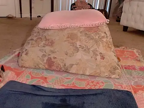 chanel_love's cam snapshot