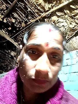 Hot_bhi38's cam snapshot