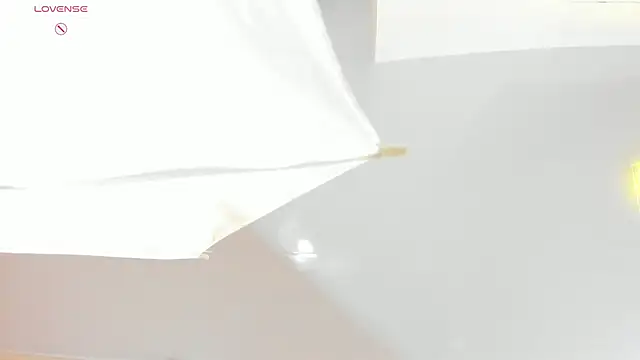 victoria_bourne's cam snapshot