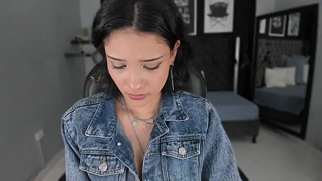 renee_shelby_'s cam snapshot