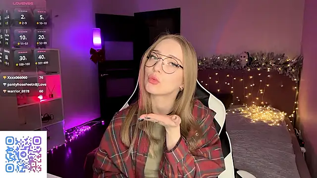 EvaPeace's cam snapshot