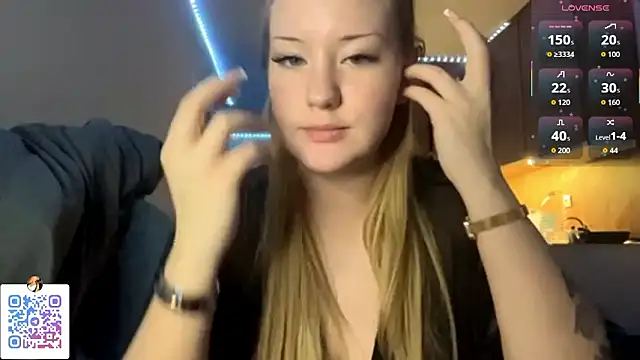 PandaFluff's cam snapshot