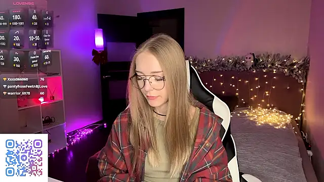 EvaPeace's cam snapshot