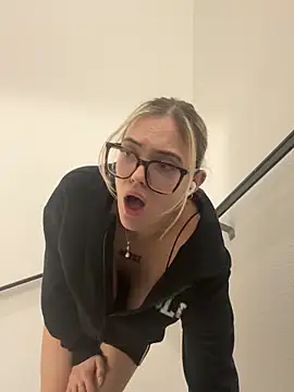 zoeypink live sex cam