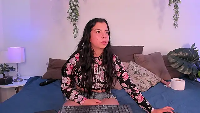 MiaNyxara_dh's cam snapshot