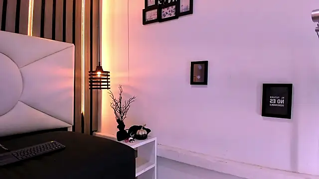 Cutie_Shy_'s cam snapshot