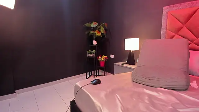 mia_milff's cam snapshot