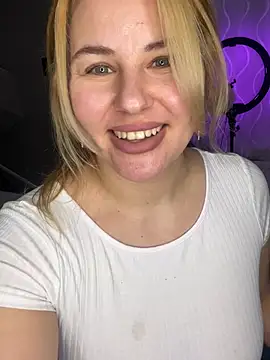 Passion-Blondy's cam snapshot