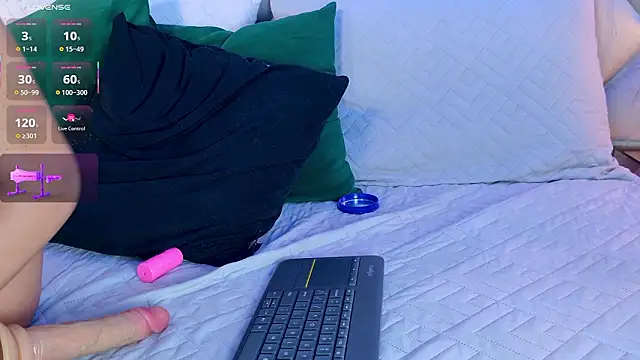 crystal_gilton's cam snapshot