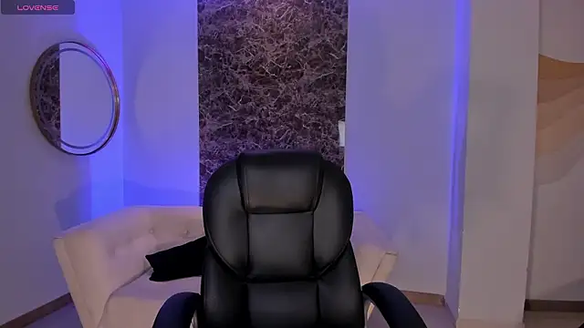 CandaseRussell's cam snapshot