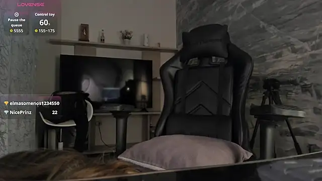 LunaBaker-1's cam snapshot