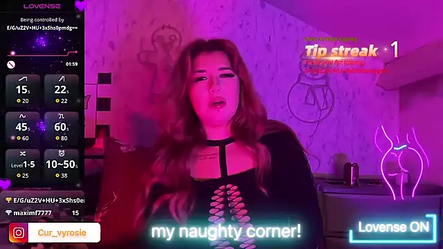 Curvy_Rosie99's cam snapshot