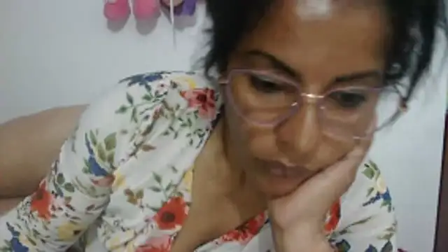 kateleyagrey's cam snapshot