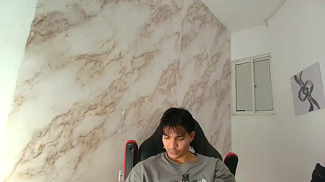 toji_luxxer live sex cam