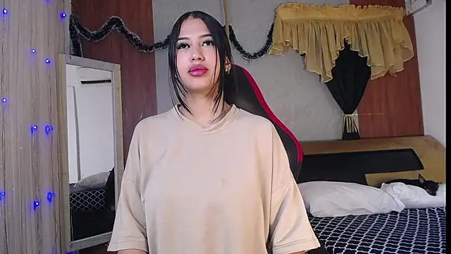 hera_divine's cam snapshot