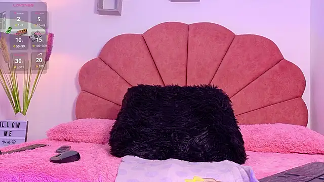 Luna_Blumer's cam snapshot