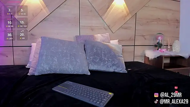 sussan_fox_'s cam snapshot