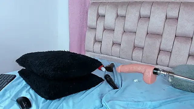 Emma_Evelyn's cam snapshot