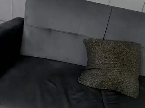 Minibombom's cam snapshot