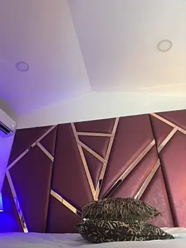 DanielaMedinaa's cam snapshot