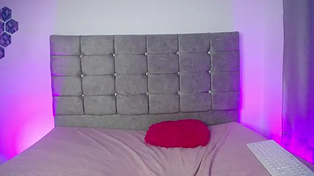 Valen_luxx's cam snapshot