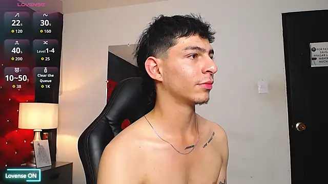 Logan_Woods's cam snapshot