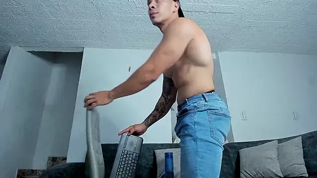 _heracles_'s cam snapshot