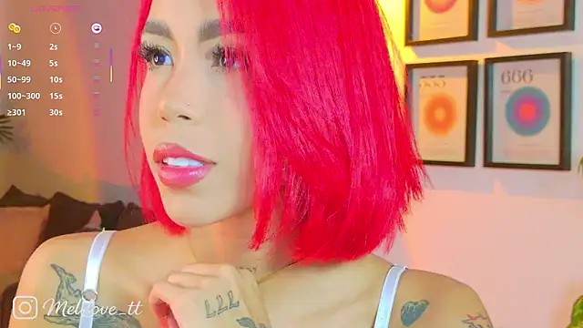 MelyTaylor_'s cam snapshot