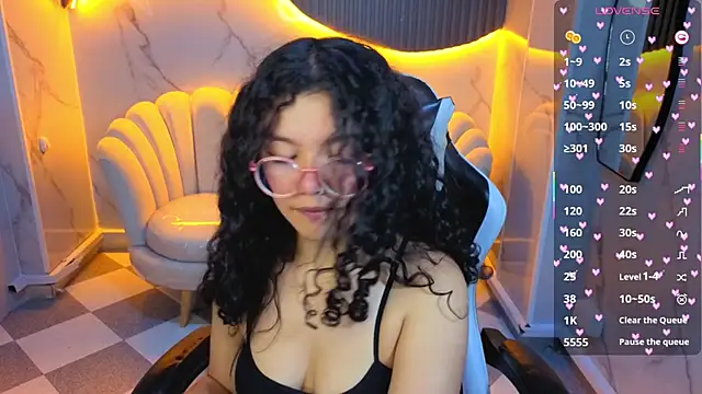 victoria_castillo_b's cam snapshot