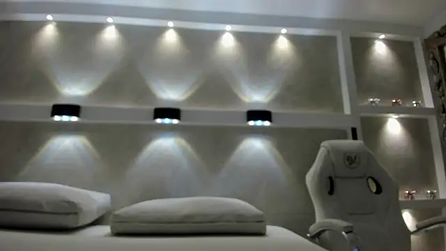 isaa_stone's cam snapshot