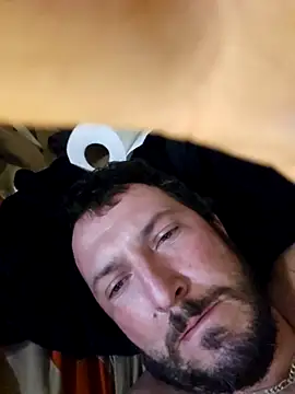 UncutHammer69's cam snapshot