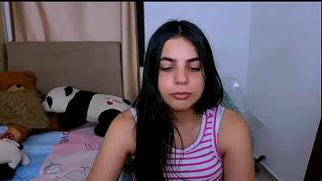 _elenna's cam snapshot