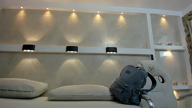 isaa_stone's cam snapshot