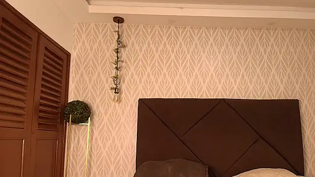 flavia_cruz's cam snapshot