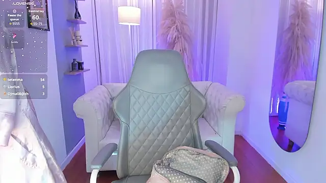 lauren_carter_'s cam snapshot