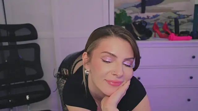 1Sandy's cam snapshot