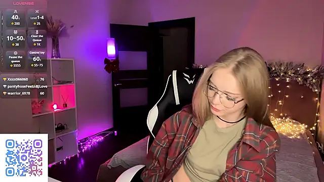 EvaPeace's cam snapshot