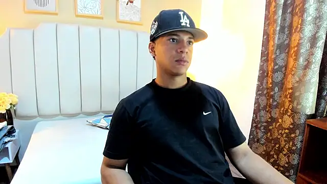 MATHY_ROBERT's cam snapshot