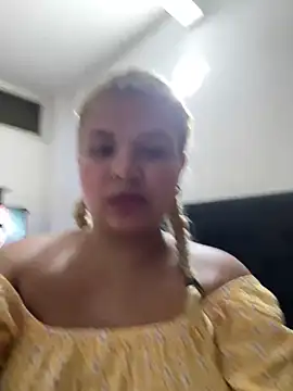 lilith_cut3's cam snapshot