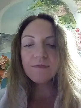 KattyLuuu's cam snapshot