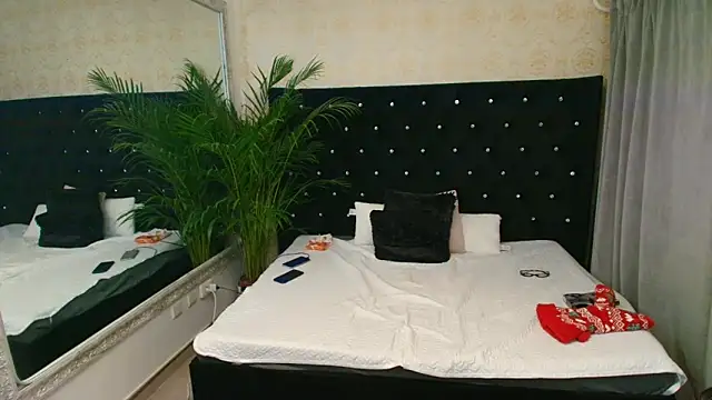 Lilly_hott's cam snapshot