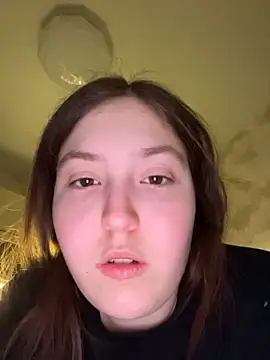 Charming_hamster_'s cam snapshot